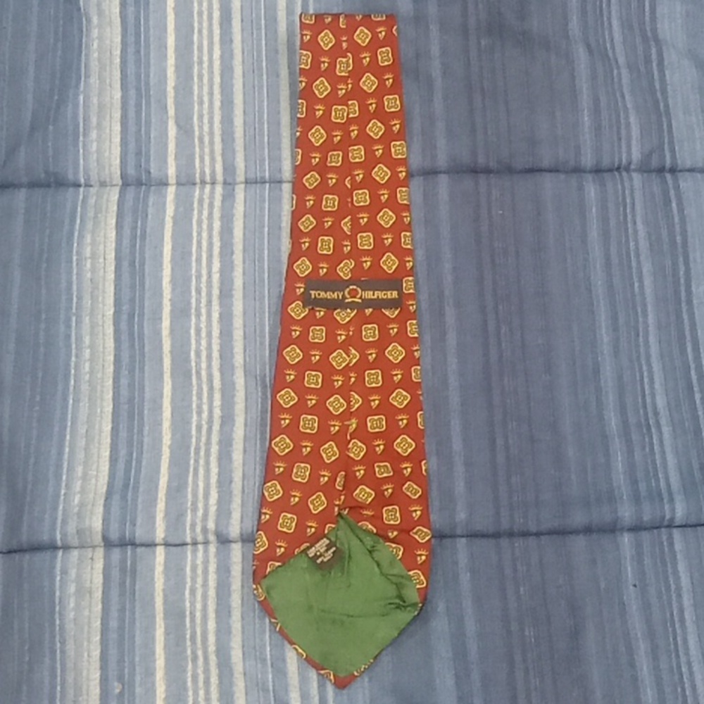 Vintage Tommy Hilfiger tie (100% imported silk)